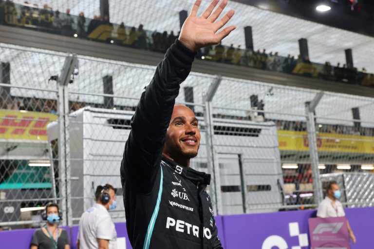 19:45 – F1: Hamilton en la pole en el primer GP de Arabia Saudita, Verstappen tercero en la parrilla