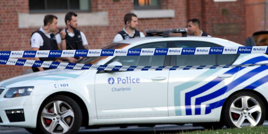Policières blessées à la machette à Charleroi: l'auteur ne serait pas connu des services de renseignement